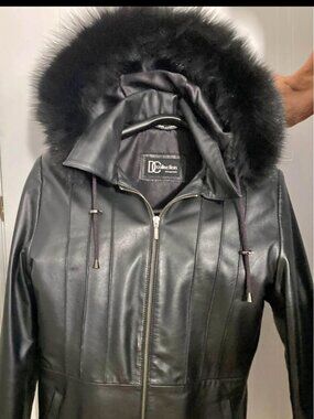 Real lamb skin leather jacket size small women, Hoodie With Real Fox Fur Trim